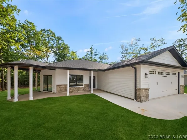 535 Grand Point Blvd, Sunrise Beach, MO 65079
