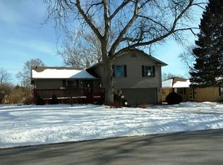 3531 Avondale Dr, Rockford, IL 61103