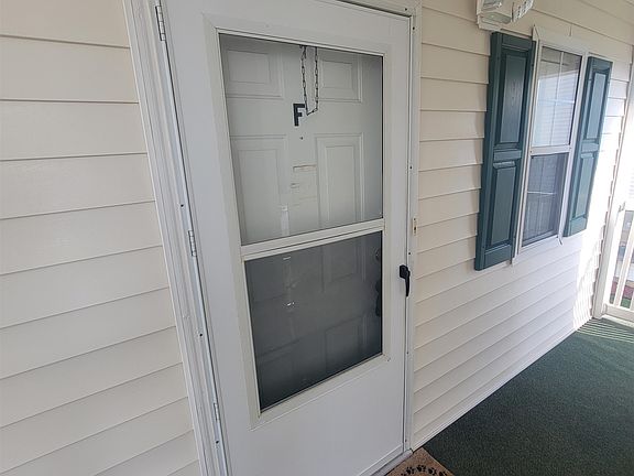 3rd image of 664 Tupelo Ln. #8F