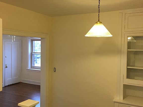 3rd image of 1565 W Birchwood Ave APT 1