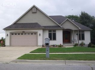 1360 Jackson Dr, Owosso, MI 48867