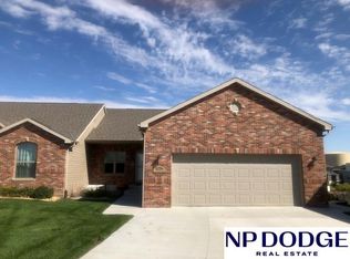 8724 S 79th Ct, Lincoln, NE 68516