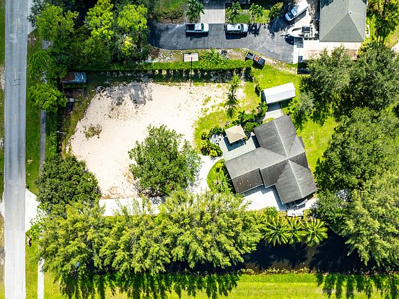 3rd image of 4181 Coconut Boulevard