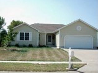 327 NE Aspen Ln, Topeka, KS 66617