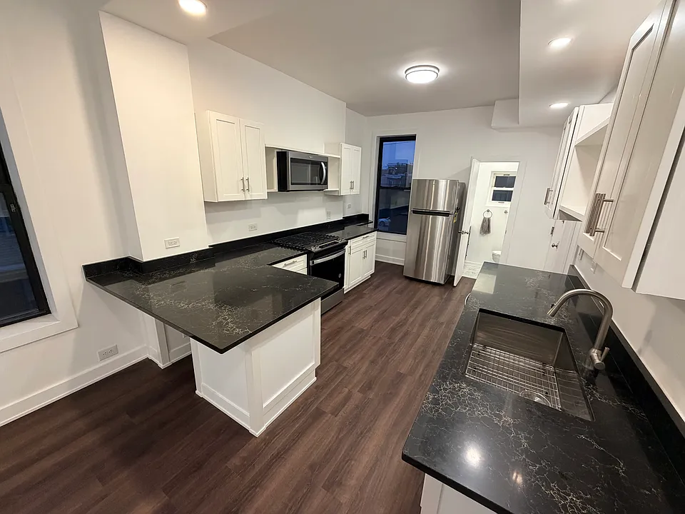 1331 W Huron St #2