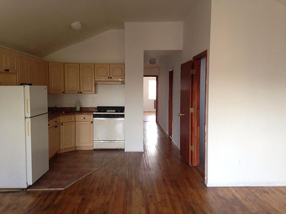 4th image of 8743 Kingston Pl #2