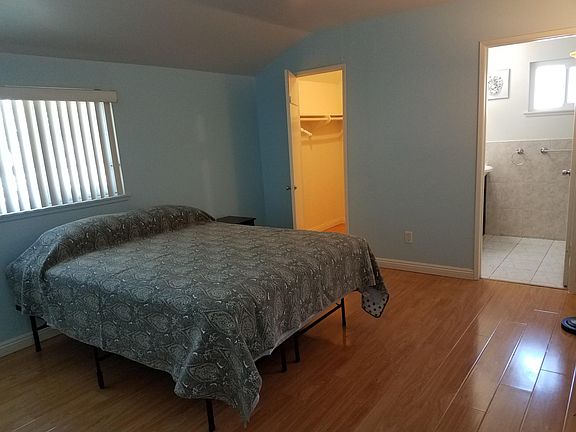 5th image of 9822 Windsor Ave