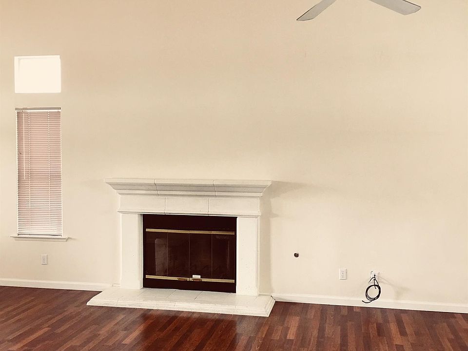 2nd image of 9104 N Recreation Ave