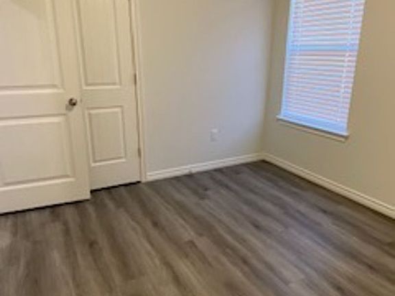 4th image of 2818 Melissa Ln