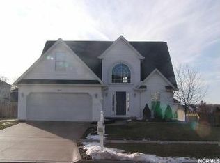1050 Wood Park Ln, Brunswick, OH 44212
