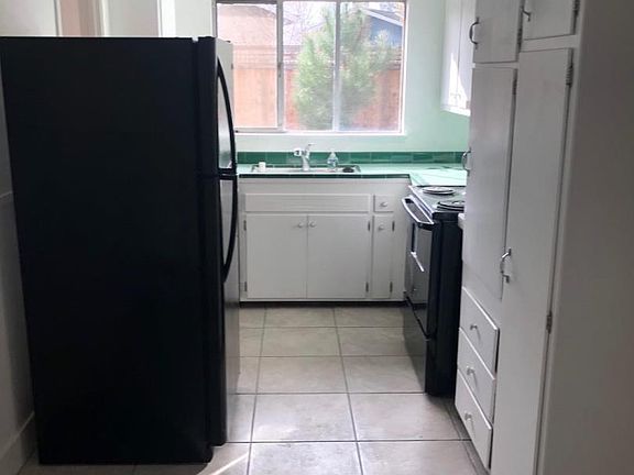 5th image of 2889 Lexford Ave