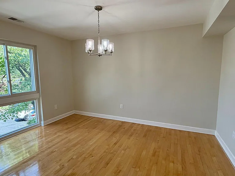 9506 Miranda Ct — Photo 3