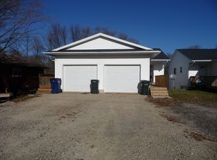 3543 E Shaulis Rd, Waterloo, IA 50702