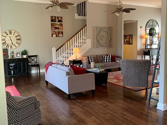 5th image of 108 Stonebrook Loop