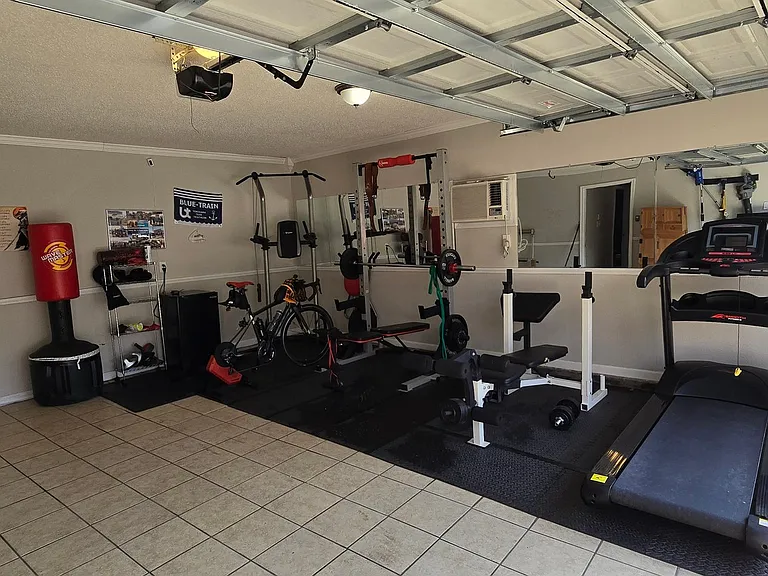 1610 Oak Knoll Ln #B — Photo 7