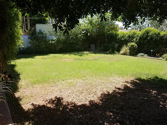 4th image of 405 E Bishop Dr