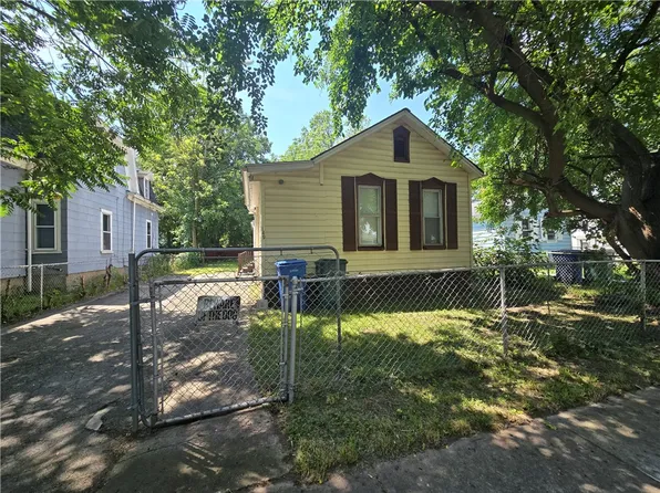 149 Champlain St, Rochester, NY 14608