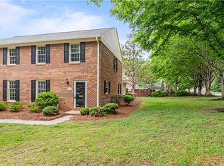 3905 F Valley Ct, Winston Salem, NC 27106