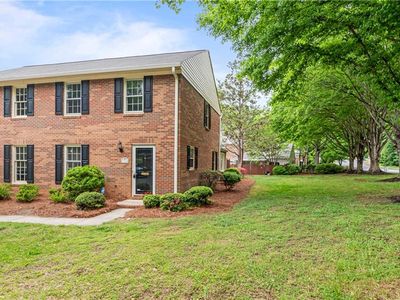 3905 F Valley Ct, Winston Salem, NC, 27106