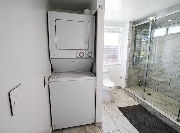 3rd image of 519 Prentiss St
