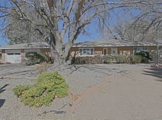 935 Fairway Rd NW, Albuquerque, NM 87107