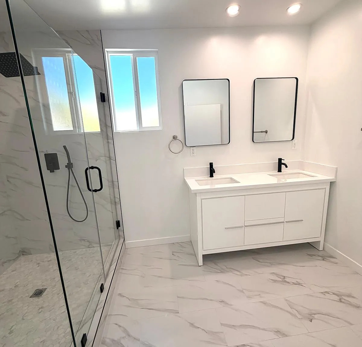 3 bed, 2.5 bath, 1550 sqft, $4,200 — Photo 4
