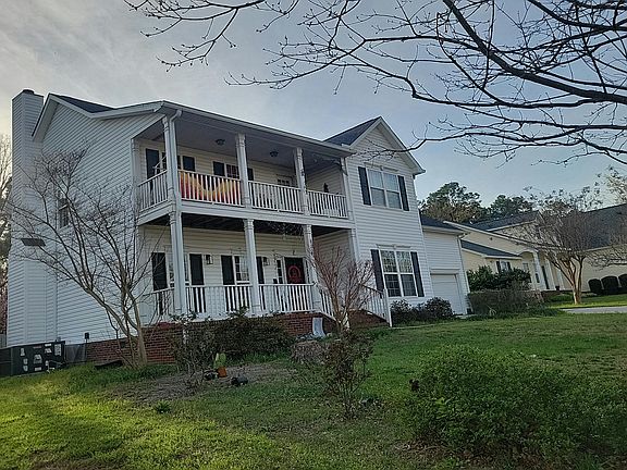 3rd image of 132 Rustic Xing