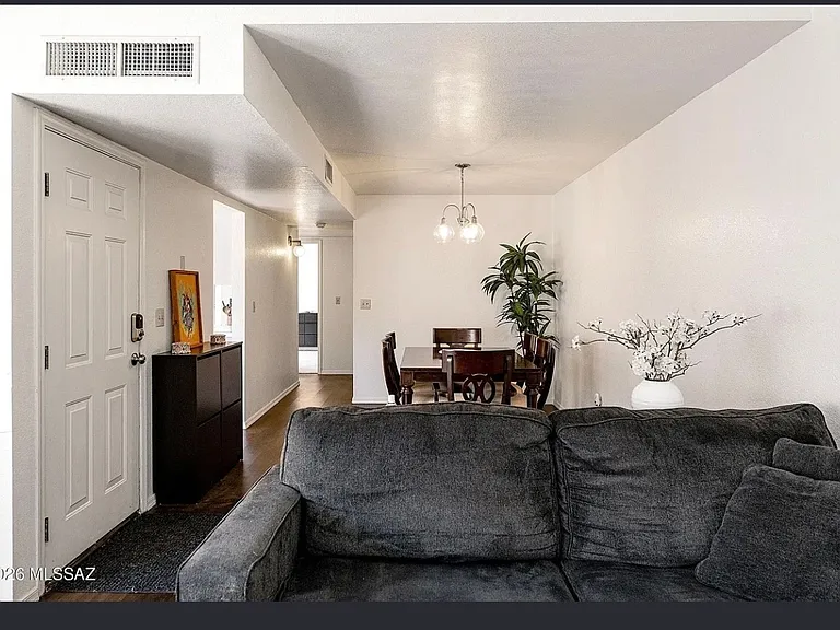 2417 N Palo Hacha Dr — Photo 10