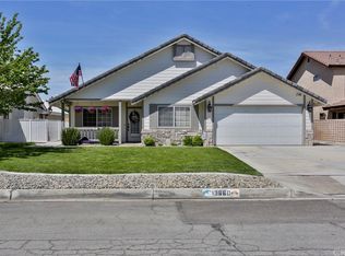 13660 White Sail Dr, Victorville, CA 92395