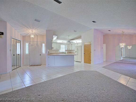 4th image of 266 Cumquat Rd NE