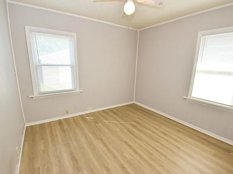 1315 Longfellow Ave — Photo 10