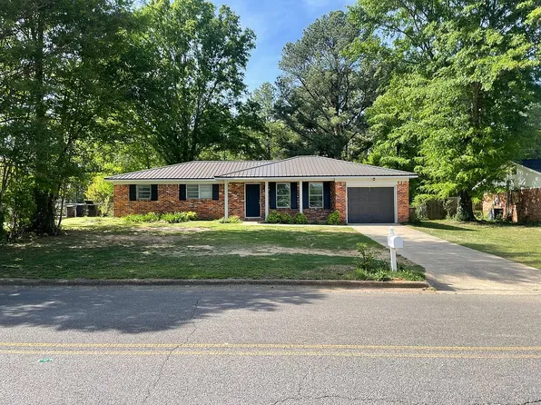 1401 Kathy Ln SW, Decatur, AL 35601