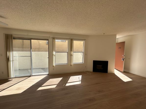 4248 Whitsett Ave APT 102