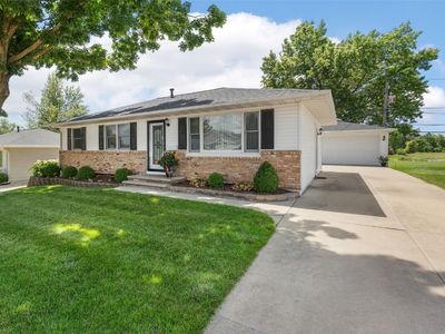 906 29th St NW, Cedar Rapids, IA, 52405