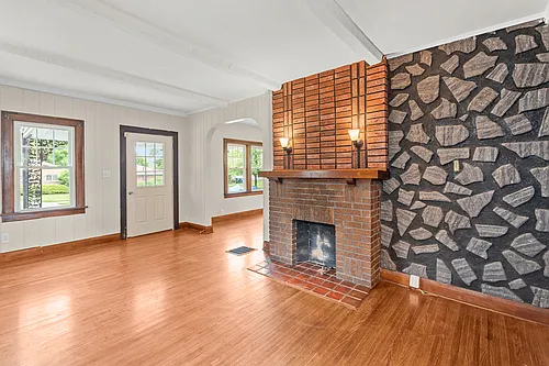 Beautifully Remodeled 3BR Home! Updated Kitchen and Bath, Hardwoods, Basement, Large Fenced Yard ... — Photo 3