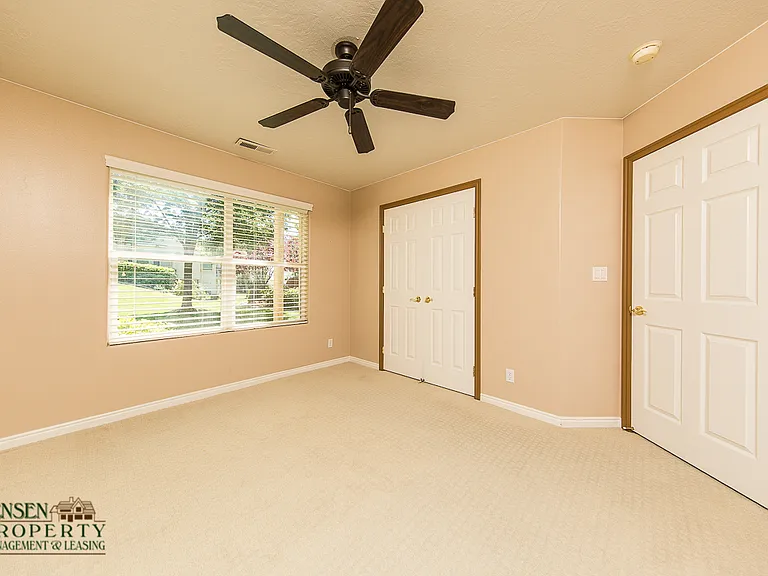 153 N Turnbury Ln — Photo 21
