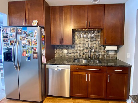 5th image of 2405 Mallow Ct Unit W1