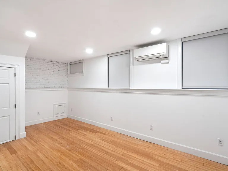 10 Hanover Ave #1 — Photo 12