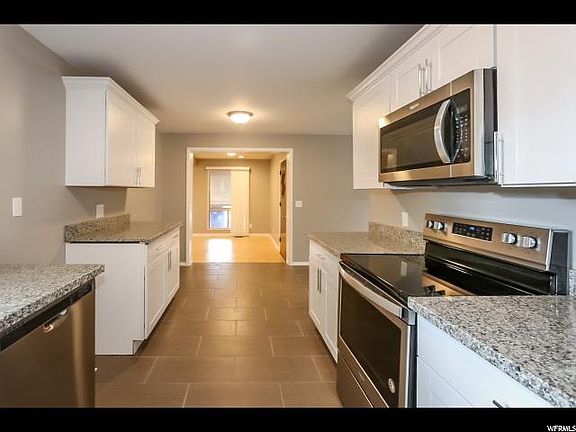 3rd image of 6921 W Bello Ave