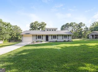2591 Old Chestnut Log Rd, Lithia Springs, GA 30122