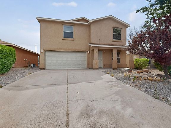 3rd image of 5841 Sandoval Dr NE
