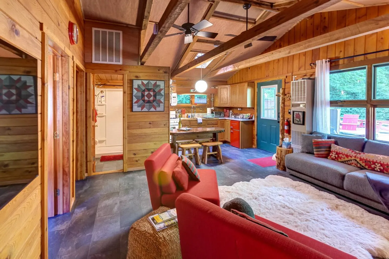 3 bed, 2.0 bath, $4,058 — Photo 3