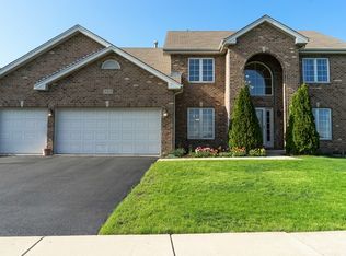 355 Morgan Valley Dr, Oswego, IL