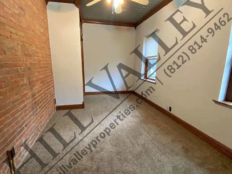 522 S 6th St — Photo 10