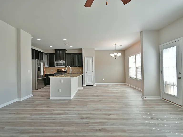303 Corday Ln — Photo 9