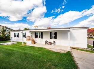 11 Oak Glen Dr, Delaware, OH 43015