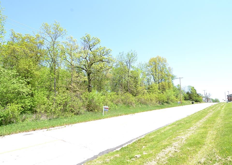 2nd image of 23146 Missouri Trl