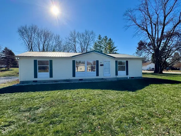 515 S Railroad St, Shirley, IN 47384
