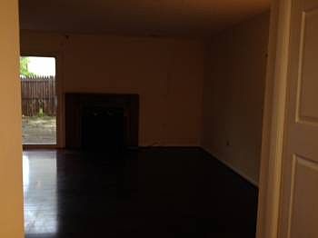 3rd image of 543 Barberton Dr