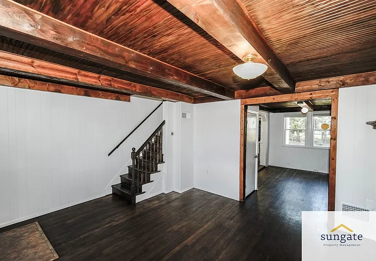 217 W Edgevale Rd — Photo 5